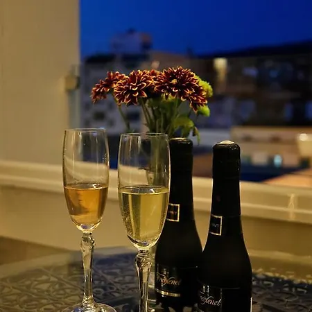 Luxury Cabaret * مالقة